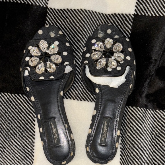 Black Polka Dot Women's Shoes with Rhinestone Embellishments - Picture 3 of 5